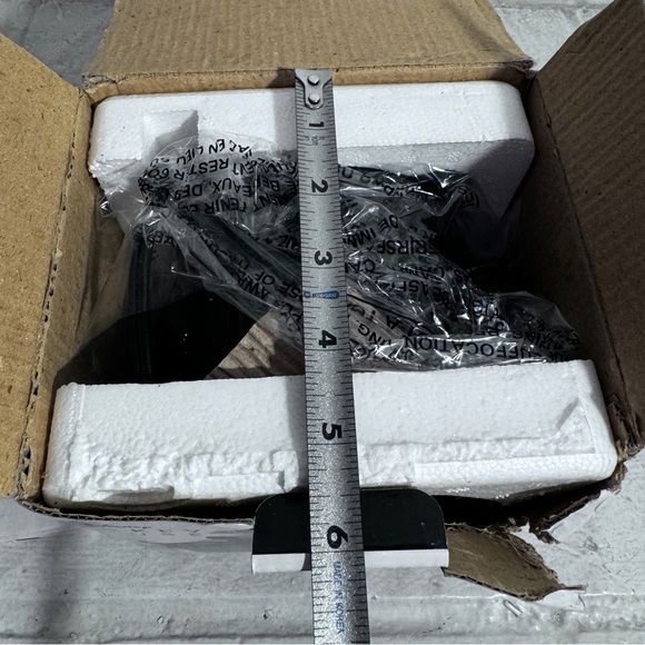 Disney’s Mickey Mouse Mini slow cooker, 20 ounces, new in box - Picture 10 of 13